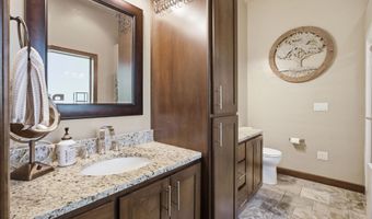 11 KOOLS Ct, Appleton, WI 54914