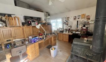 50 S Red Rock Dr, Cannonville, UT 84718