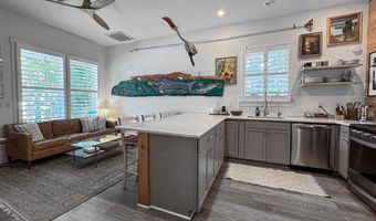 194 11th St, Apalachicola, FL 32320
