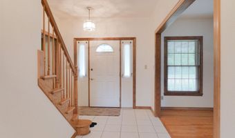 125 E WAYFARER Ln, Appleton, WI 54913