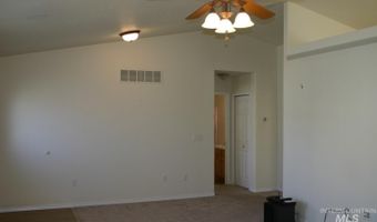 723 Raindrop Dr, Chubbuck, ID 83202