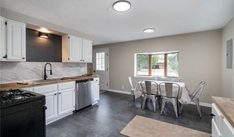 48304 State Route 113, Amherst, OH 44001