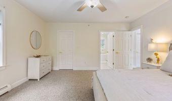 12 Summit Ter, Falmouth, ME 04105