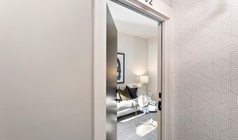 733 8TH St SE 302, Washington, DC 20003
