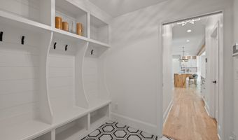 140 Meadowview Rd, Athens, GA 30606