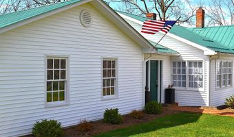 5557 Flat Mountain Rd, Alderson, WV 24910