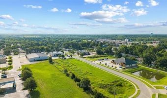 3 Pioneer Dr, Bartlesville, OK 74006