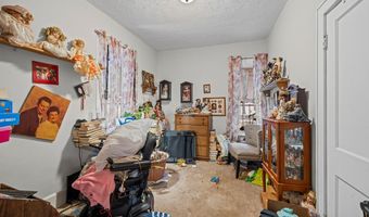 1067 Mercer Ave, Akron, OH 44320