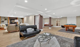 9715 SINGLETON Dr, Bethesda, MD 20817