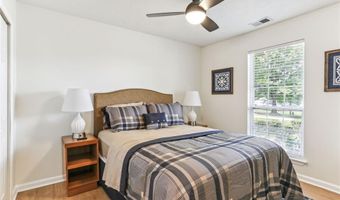 859 Springchase Dr, Austell, GA 30168