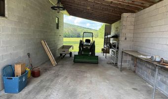 1002 OAKDALE Rd, Alpine, AL 35014