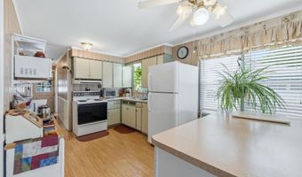 2948 E Skinner Lake N Dr, Albion, IN 46701