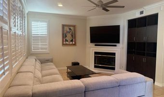 8200 E Brookdale Ln, Anaheim, CA 92807