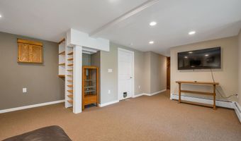 32 Merrill Rd, Campton, NH 03223