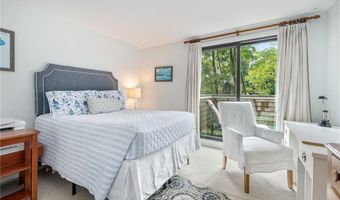 140 Connection St, Newport, RI 02840