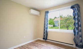 853 Main St, Acushnet, MA 02743