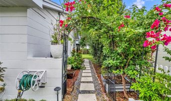 310 S LAKEWOOD Dr, Orlando, FL 32803