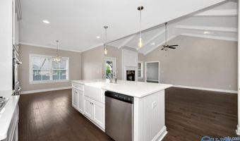 22920 Ledges Dr, Athens, AL 35613