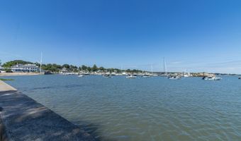 34 Island View Ave, Branford, CT 06405