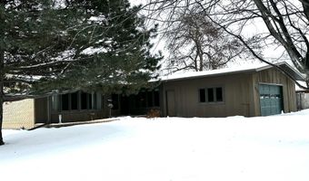 1314 N 3rd St, Aberdeen, SD 57401