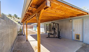 208 SWIRE HEIGHTS Dr, Aztec, NM 87410