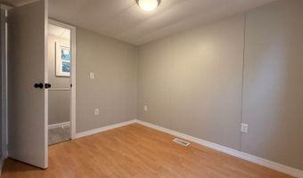 48 Bushey St, Ashland, ME 04732