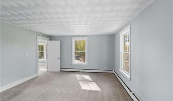 1107 Main St, Coventry, RI 02816