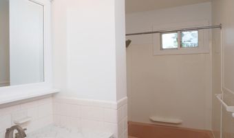 35 McAlpin St 6, Albany, NY 12209