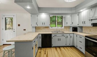 900 BUTTER Ln, Reading, PA 19606