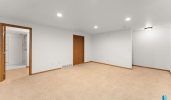 1812 S Mulberry Ave C, Brandon, SD 57005