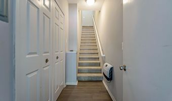 2865 Barclay Way, Ann Arbor, MI 48105