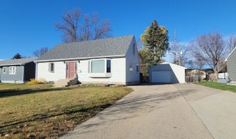 112 Gorder Dr, Aberdeen, SD 57401