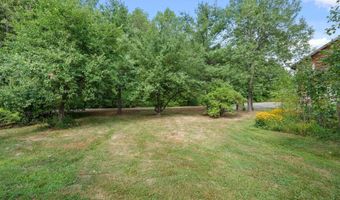 32 Rapha Pl, Augusta, ME 04330