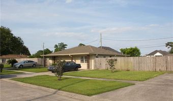 1433 PERRIN Dr, Arabi, LA 70032