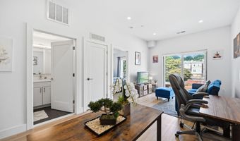 2310 4TH St NE 15, Washington, DC 20002