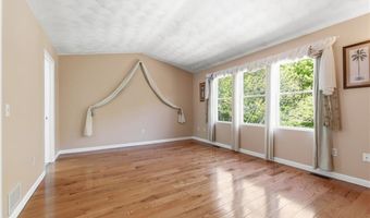 57 Hunters Crossing Dr, Coventry, RI 02816