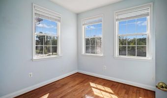 4049 COLUMBIA Pike, Arlington, VA 22204