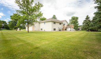 1316 Armstrong Rd NW, Alexandria, MN 56308