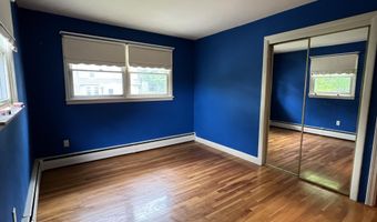 277 Pearl St, Bangor, ME 04401