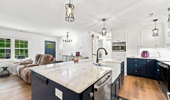 1865 Leroy Autry Rd, Autryville, NC 28318