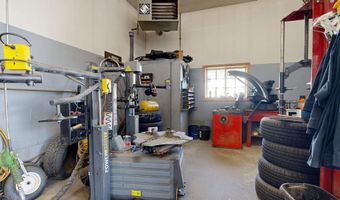 48 S Main St, Andover, ME 04216