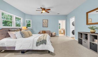 10 Greenwood Pl, Middletown, NJ 07748