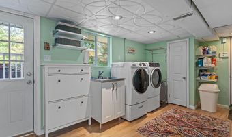 720 OAK TERRACE Dr, Ambler, PA 19002