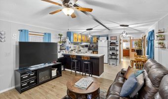 26 Leisure Dr, Auburndale, FL 33823