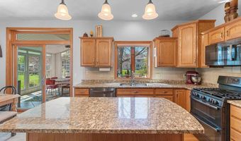88 BELLEVUE Pl, Appleton, WI 54913