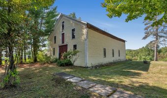 992 Pequawket Trl, Baldwin, ME 04091