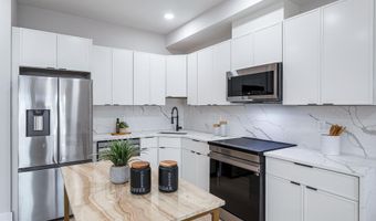 1516 E CAPITOL St NE, Washington, DC 20003