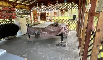 55 Minnow Ln, Alderson, WV 24901