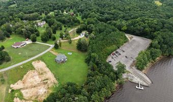 New Hope Rd, Big Sandy, TN 38221