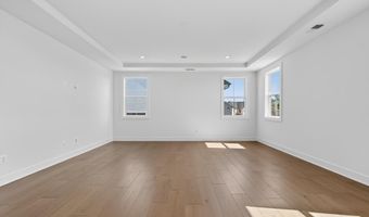 861 N MANCHESTER St, Arlington, VA 22205